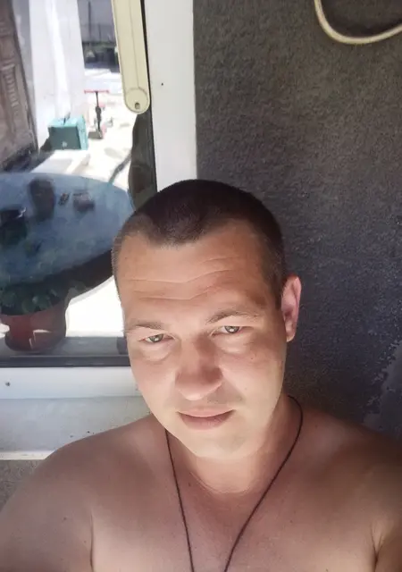 Я Дмитрий, 34 років з Одеси, шукаю знайомства на одну ніч