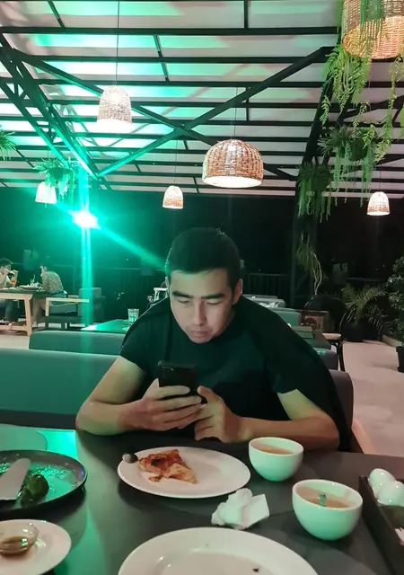 Сергей из Алматы, ищу на сайте знакомства на одну ночь