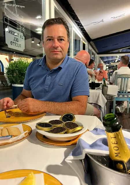 Oscar из Барселоны, мне 42, познакомлюсь для совместных путешествий