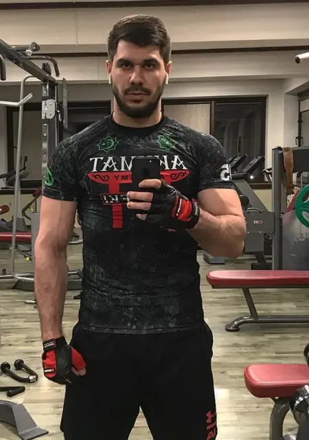 Vld из Умани, ищу на сайте общение