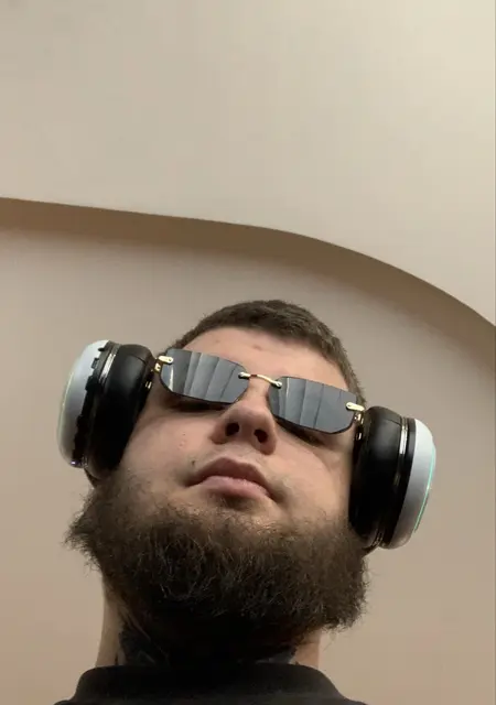 Я Назар, 23 років, знайомлюсь для спілкування у Кривий Ріг