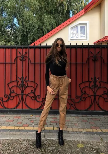 Я Meri, 27, из Львова, ищу знакомство для приятного времяпровождения