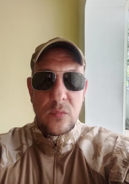 Scout из Киева, мне 41, познакомлюсь для постоянных отношений