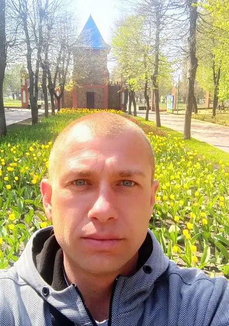 Я Gena, 42, из Кропивницкого, ищу знакомства без обязательств