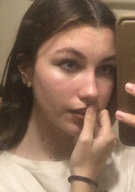 Я Аня, 19, знакомлюсь для вирта в Одессе