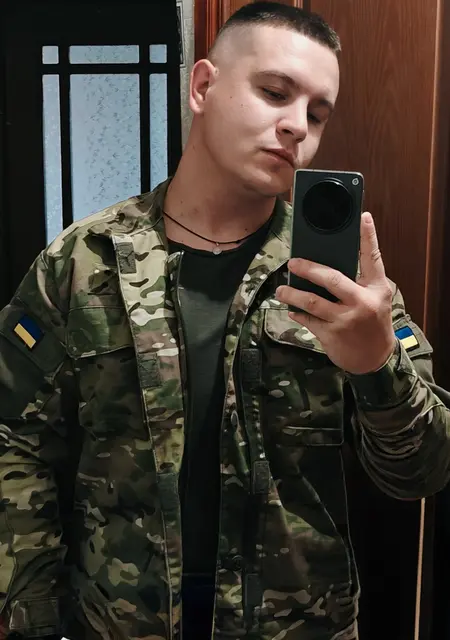 Sergey з Знам’янка, мені 26 років, познайомлюсь на одну ніч