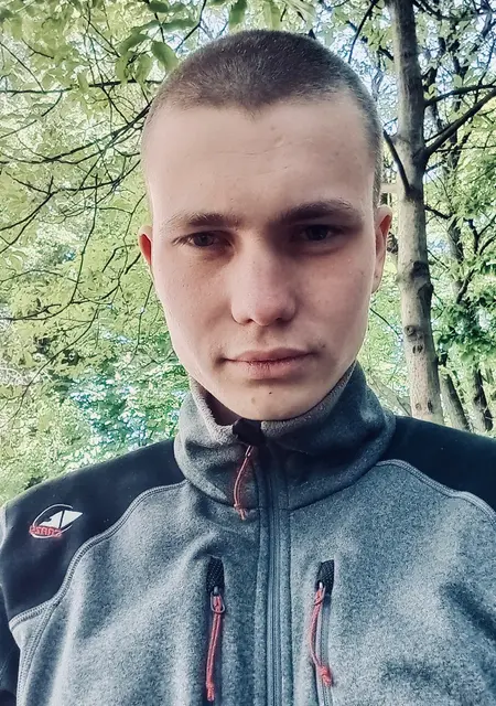 Я Андрей, 23, из Запорожья, ищу знакомства без обязательств