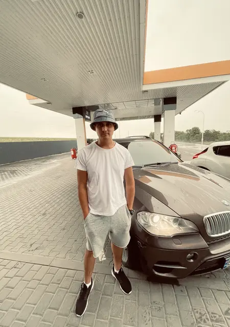 Я Дима, 29, знакомлюсь на одну ночь в Одессе