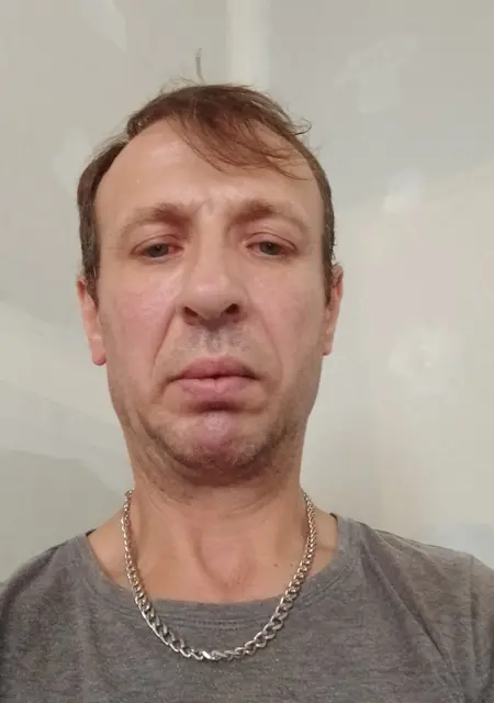Ruslan из Парижа, ищу на сайте знакомства на одну ночь