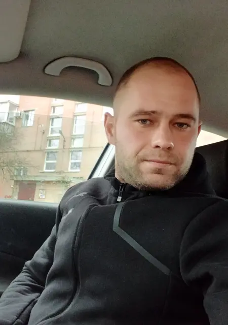 Я Сергей, 32 років, знайомлюсь без зобов'язань у Полтаве