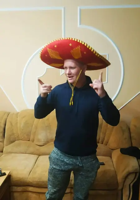 Я Alesha, 34, знакомлюсь для общения в Черновцах