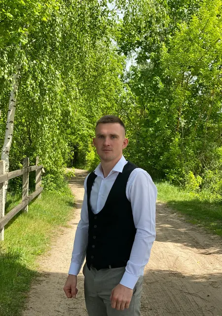 Юра з Мукачева, мені 25 років, познайомлюсь на одну ніч