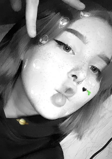 Я Ника, 23, из Харькова, ищу знакомство для дружбы