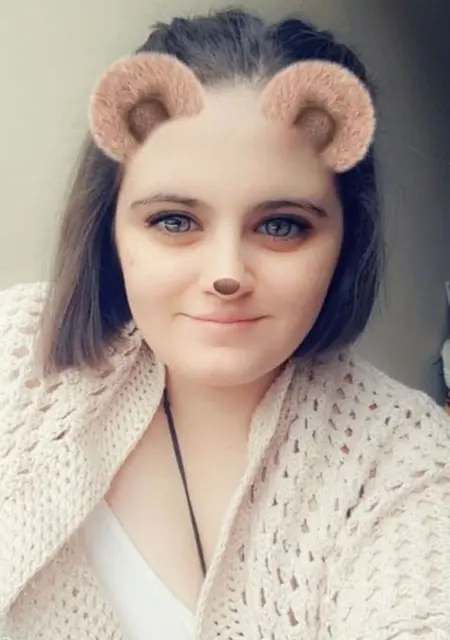 I'm Molly, 21, looking to meet in London