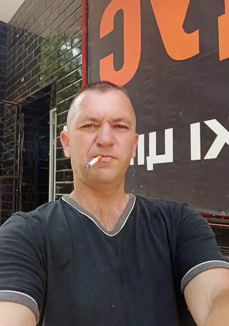 Кирилл из Краматорска, мне 48, познакомлюсь без обязательств