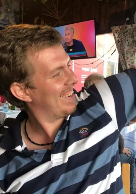 Я George, 29, из Бухареста, ищу знакомство