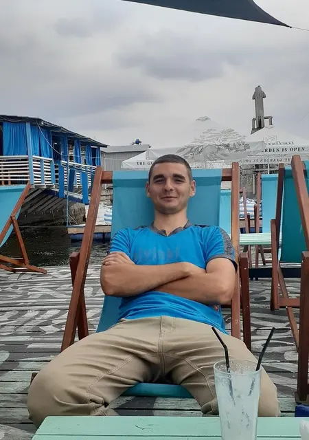 Я Василий, 29 років з Маріуполя, шукаю знайомство для спілкування