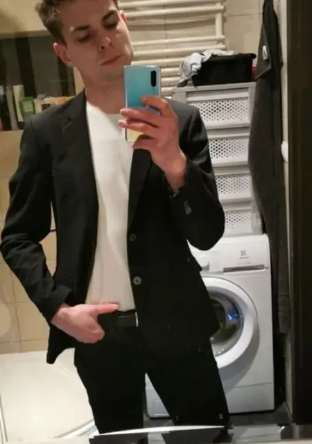 Robert из Варшавы, мне 21, познакомлюсь