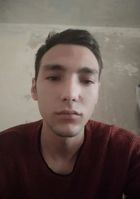 Я Тёма, 22 років, знайомлюсь для приємного проведення часу у Павлограде