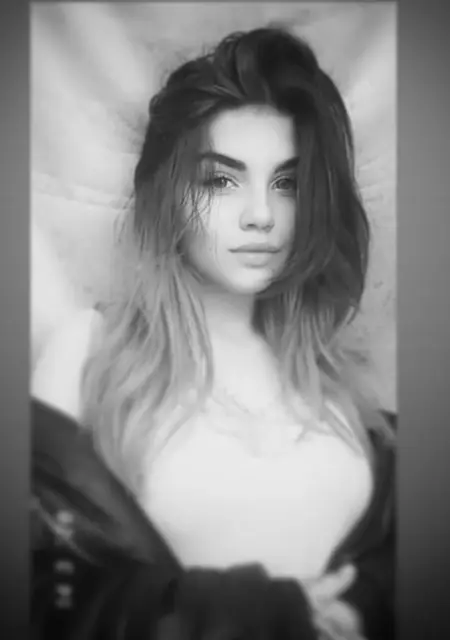 Я Яна, 25 років, знайомлюсь на одну ніч у Харкові