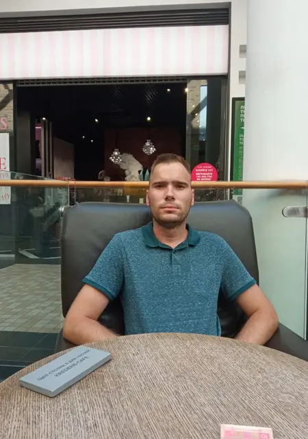 Sergio з Житомира, шукаю на сайті знайомства без зобов'язань