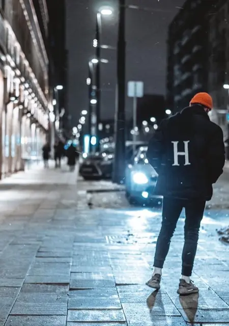 Я Саша, 33, из Черновцов, ищу знакомства на одну ночь