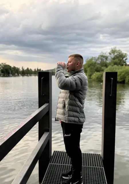 Андрій из Ганновера, мне 23, познакомлюсь для постоянных отношений