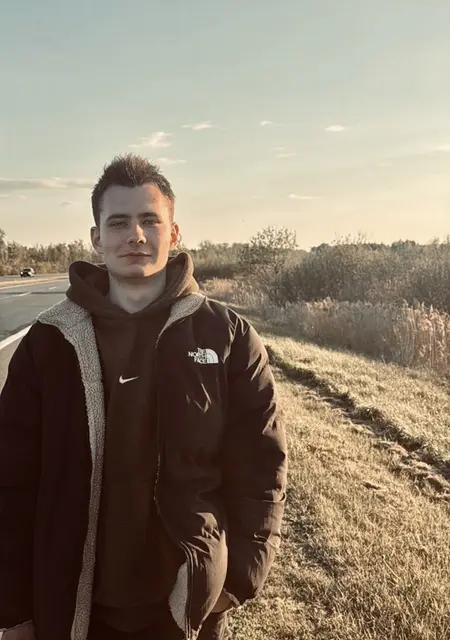 Максим из Барановичей, мне 24, познакомлюсь для общения