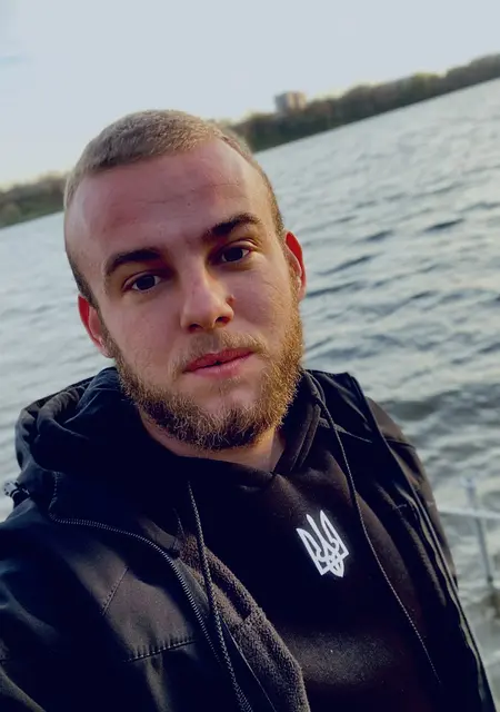 Женя из Ромни, ищу на сайте знакомства на одну ночь