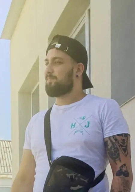 Andrew з Луцька, мені 27 років, познайомлюсь для вірт