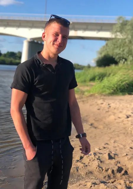 Sasha из Лодзя, мне 32, познакомлюсь для общения