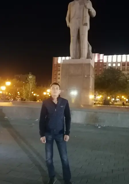 Я Иван, 29, знакомлюсь для приятного времяпровождения в Ровеньках