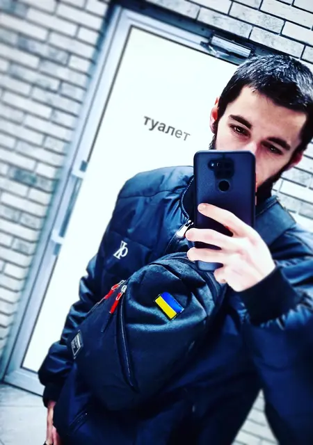 Я Роман, 25 років з Харкова, шукаю знайомства без зобов'язань