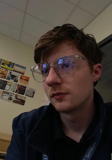 I'm Gabryl, 22, looking to meet for no strings attached in Derby