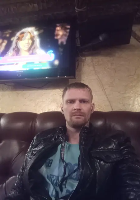 Андрей з Донецька, мені 43 років, познайомлюсь на одну ніч