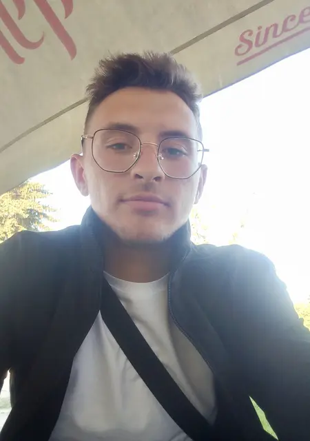 Ілля из Любешова, ищу на сайте знакомства на одну ночь