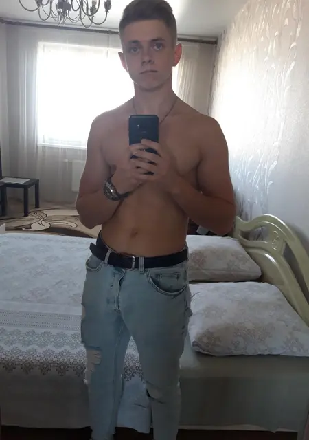 Артик из Бреста, ищу на сайте знакомства на одну ночь