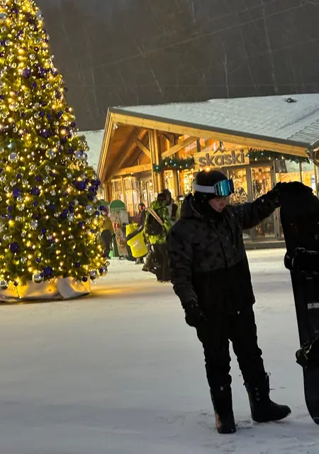 Я Алмат, 25, из Актау, ищу знакомства на одну ночь