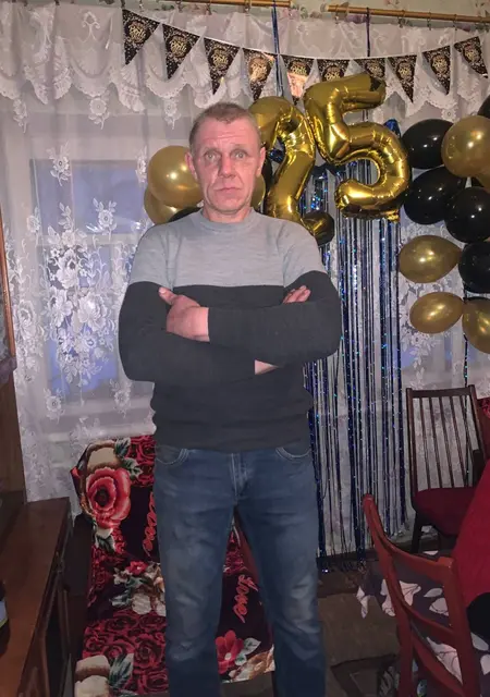 Николай из Глухівших, мне 49, познакомлюсь на одну ночь