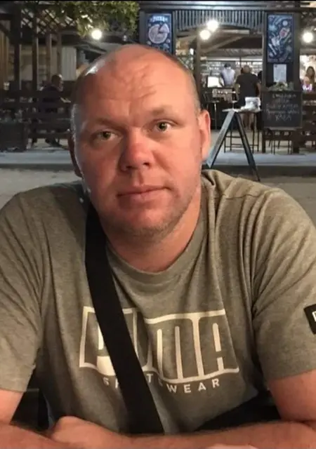 Юрий з Кривого Рогу, шукаю на сайті знайомства без зобов'язань