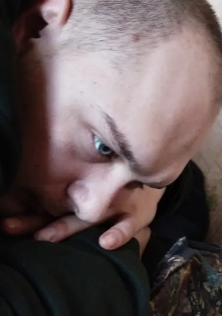 Я Алексей, 26, знакомлюсь без обязательств в Токмаке