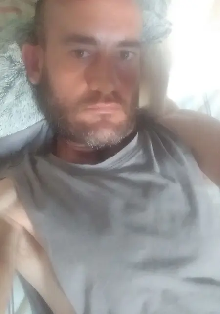 Edu из Толедо, мне 46, познакомлюсь на одну ночь