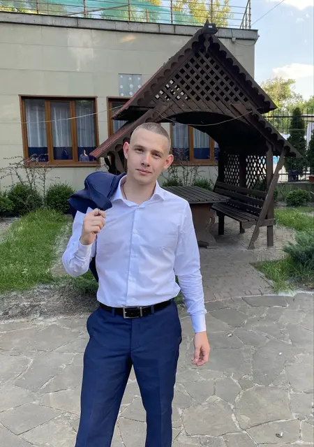Я Иван, 25, знакомлюсь для вирта в Днепре