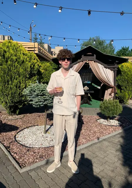 Gleb из Черновцов, мне 20, познакомлюсь для общения