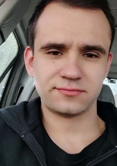 Влад из Харькова, мне 25, познакомлюсь без обязательств