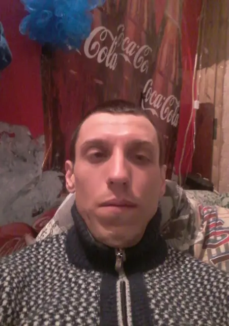 Саша из Чернигова, ищу на сайте знакомства без обязательств