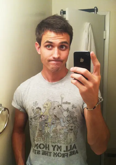 Миша из Краматорска, мне 30, познакомлюсь для дружбы