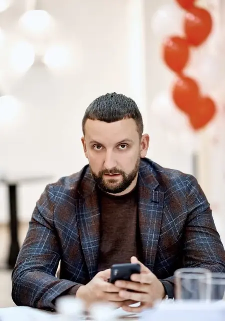 Vsevolod из Львова, мне 37, познакомлюсь на одну ночь