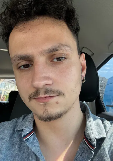 Bogdan из Ивано-Франковска, мне 29, познакомлюсь на одну ночь