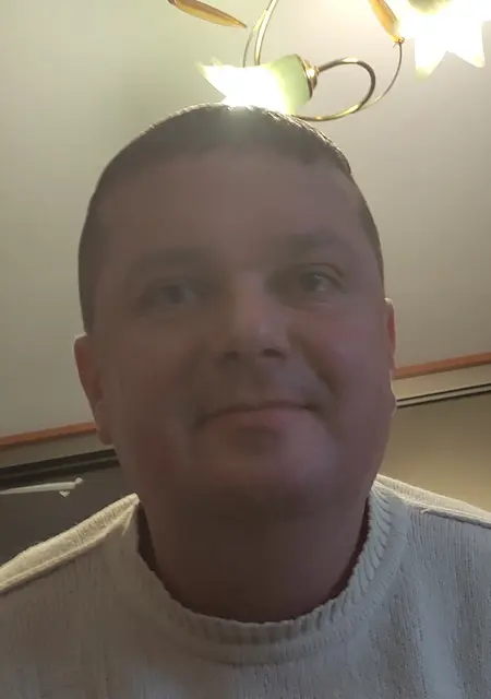 Я Алексей, 45, знакомлюсь без обязательств в Минске